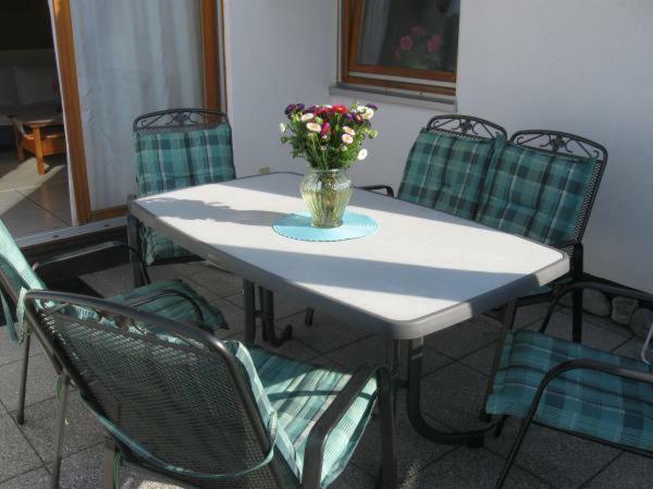 Haus-haller * Friedrichshafen